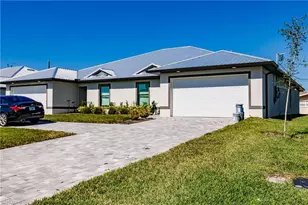 925 SE 14th St, Cape Coral, FL 33990 - Photo 2