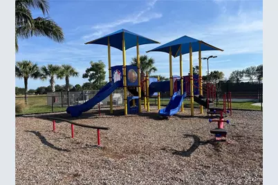 14662 Cantabria Dr, Fort Myers, FL 33905 - Photo 12