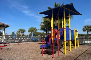 14662 Cantabria Dr, Fort Myers, FL 33905 - Photo 18