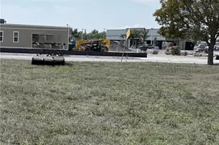 1121 NE 7th St, Cape Coral, FL 33909 - Photo 4