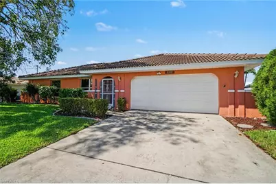 3310 SE 6th Pl, Cape Coral, FL 33904 - Photo 2