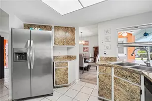 3310 SE 6th Pl, Cape Coral, FL 33904 - Photo 10