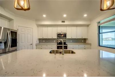 12048 Hawthorn Lake Dr #101, Fort Myers, FL 33913 - Photo 8
