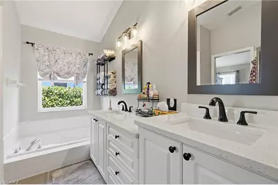 1501 Honor Ct, Lehigh Acres, FL 33971 - Photo 24