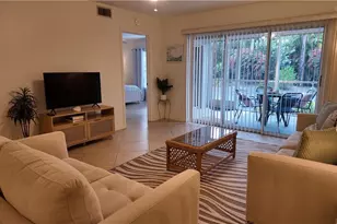 509 Roma Ct, Naples, FL 34110 - Photo 10