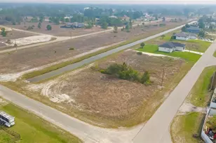 831 Colyer St E, Lehigh Acres, FL 33974 - Photo 2