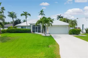 5422 Agualinda Blvd, Cape Coral, FL 33914 - Photo 2