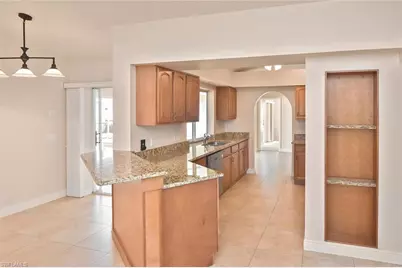 601 SE 15th Ter, Cape Coral, FL 33990 - Photo 18