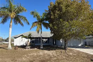 1213 SW 8th Pl, Cape Coral, FL 33991 - Photo 8