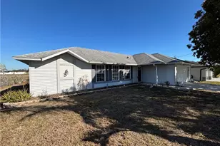 1213 SW 8th Pl, Cape Coral, FL 33991 - Photo 6