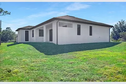 1752 Pine Ave, Lehigh Acres, FL 33972 - Photo 26