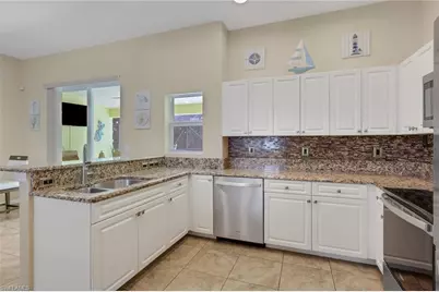 134 SE 18th St, Cape Coral, FL 33990 - Photo 4