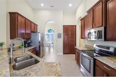 2939 SW 25th St, Cape Coral, FL 33914 - Photo 8