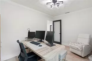 3931 W Riverside Dr, Fort Myers, FL 33901 - Photo 36