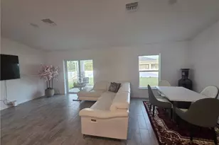 4421 NE 15th Pl, Cape Coral, FL 33909 - Photo 4