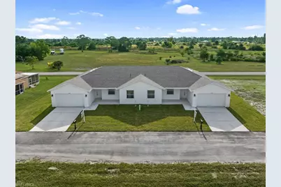 628 Falls Ln, Lehigh Acres, FL 33974 - Photo 2