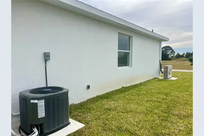628 Falls Ln, Lehigh Acres, FL 33974 - Photo 40