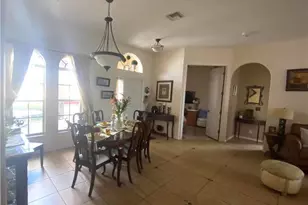 2124 Skyline Blvd, Cape Coral, FL 33991 - Photo 8