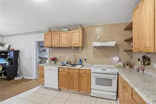 2405 Zoysia Ln, North Fort Myers, FL 33917 - Photo 6