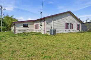 2405 Zoysia Ln, North Fort Myers, FL 33917 - Photo 30