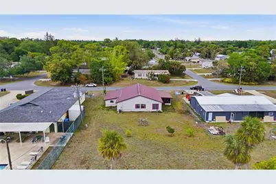 2405 Zoysia Ln, North Fort Myers, FL 33917 - Photo 34