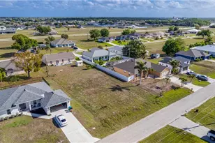 2113 NE 15th Terrace, Cape Coral, FL 33909 - Photo 8