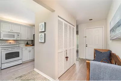 1160 Sarah Jean Cir #D204, Naples, FL 34110 - Photo 4