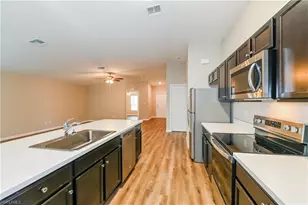 719 SW 13th Terrace, Cape Coral, FL 33991 - Photo 6