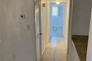 4906 Victoria Dr, Cape Coral, FL 33904 - Photo 6