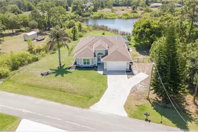 638 Parkdale Blvd, Lehigh Acres, FL 33974 - Photo 2