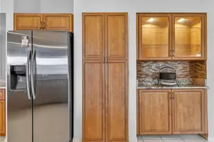 9030 Las Maderas Dr, Bonita Springs, FL 34135 - Photo 10