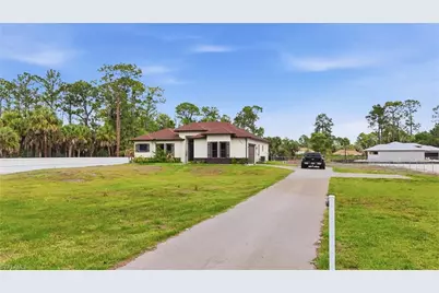 3043 18th Ave NE, Naples, FL 34120 - Photo 4