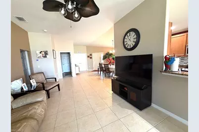 2609 Clairfont Ct, Cape Coral, FL 33991 - Photo 8