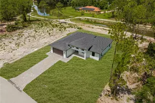 718 Bennington Dr, Lehigh Acres, FL 33974 - Photo 4