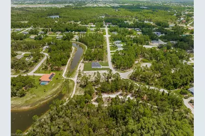 718 Bennington Dr, Lehigh Acres, FL 33974 - Photo 44