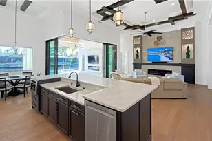 2611 SW 29th Ave, Cape Coral, FL 33914 - Photo 4