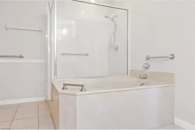 14819 Laguna Dr #403, Fort Myers, FL 33908 - Photo 24