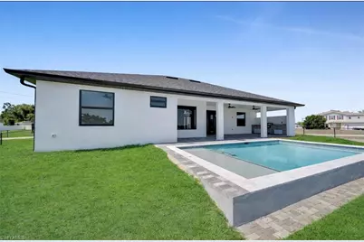 323 NW 11th Ter, Cape Coral, FL 33993 - Photo 34