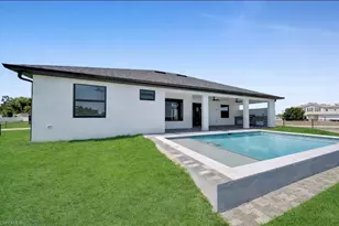 323 NW 11th Terrace, Cape Coral, FL 33993 - Photo 34