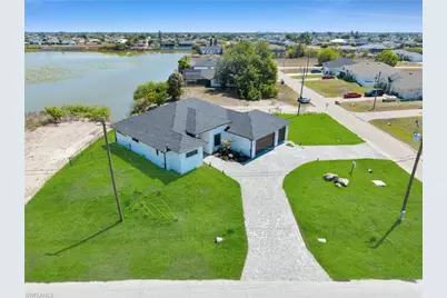 323 NW 11th Ter, Cape Coral, FL 33993 - Photo 36