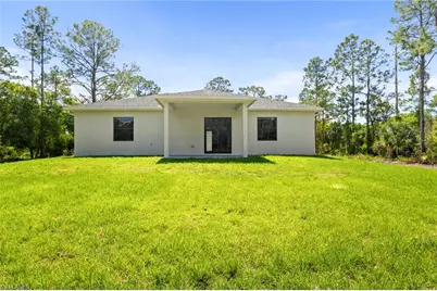 923 Alcalde St E, Lehigh Acres, FL 33974 - Photo 24