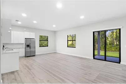 923 Alcalde St E, Lehigh Acres, FL 33974 - Photo 6