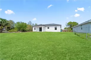 2705 Darlene Pl, Lehigh Acres, FL 33971 - Photo 28