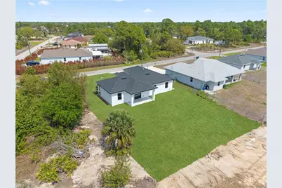 2705 Darlene Pl, Lehigh Acres, FL 33971 - Photo 34