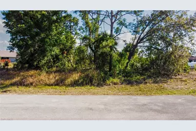 3421 39th St SW, Lehigh Acres, FL 33976 - Photo 8