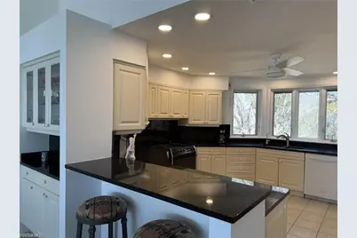 484 Gulf Bend Dr, Captiva, FL 33924 - Photo 18