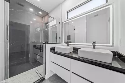 100 SW 17th Pl, Cape Coral, FL 33991 - Photo 18