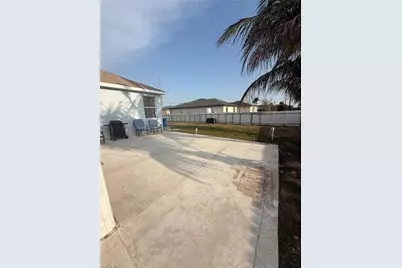 302 NW 24th Ave, Cape Coral, FL 33993 - Photo 36