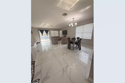 302 NW 24th Ave, Cape Coral, FL 33993 - Photo 4