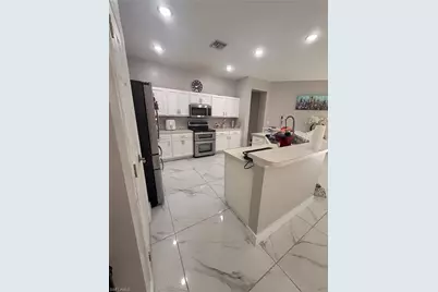 302 NW 24th Ave, Cape Coral, FL 33993 - Photo 6
